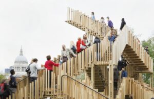 Спроектирована бесконечная лестница с видом на Темзу лестница London Design Festival