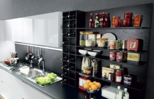 Открытые полки для изящной кухни кухня открытые полки